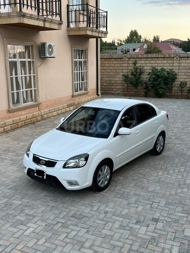 Kia Rio 2010, 153,000 km - 1.4 л - Bakı