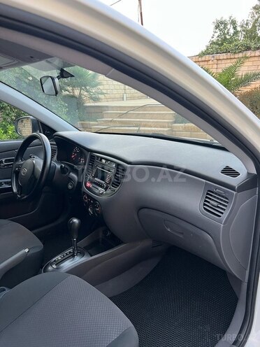 Kia Rio 2010, 153,000 km - 1.4 л - Bakı