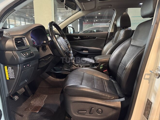 Kia Sorento-7