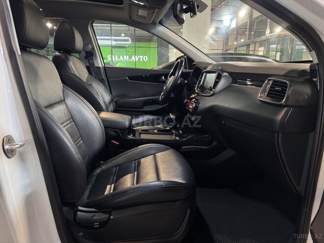 Kia Sorento-10