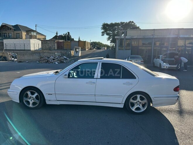 Mercedes E 220 d 2001, 380,000 km - 2.2 л - Bakı