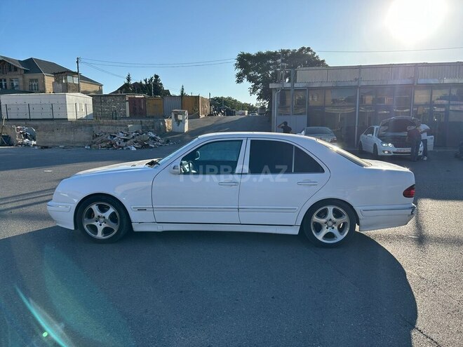 Mercedes E 220 d 2001, 380,000 km - 2.2 л - Bakı