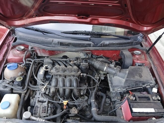 Volkswagen Bora 1999, 321,154 km - 1.6 l - Lənkəran
