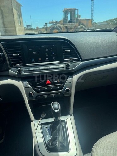 Hyundai Elantra 2017, 170,000 km - 2.0 л - Bakı