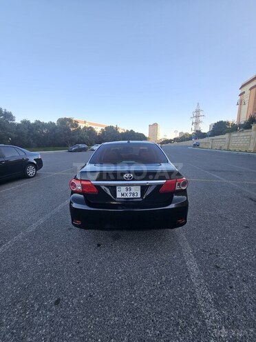 Toyota Corolla 2013, 231,746 km - 1.8 l - Bakı