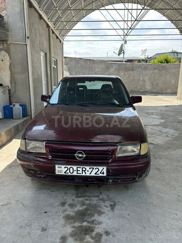Opel Astra 1997, 299,500 km - 1.6 l - Gəncə