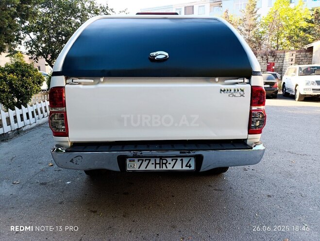 Toyota Hilux 2012, 368,972 km - 2.5 l - Bakı