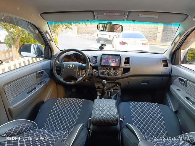 Toyota Hilux 2012, 368,972 km - 2.5 l - Bakı