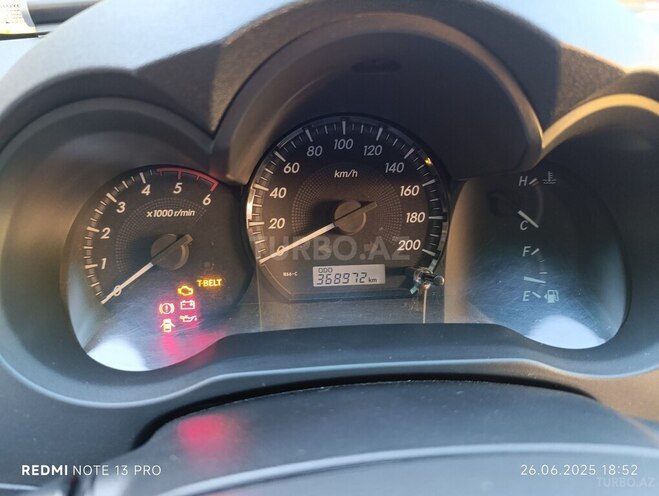 Toyota Hilux 2012, 368,972 km - 2.5 l - Bakı