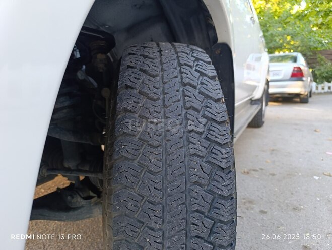 Toyota Hilux 2012, 368,972 km - 2.5 l - Bakı