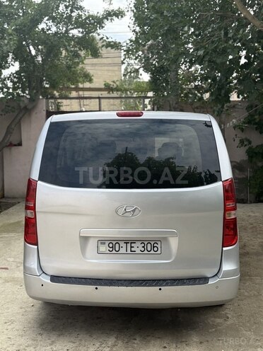Hyundai H-1 2008, 400,000 km - 2.5 l - Bakı