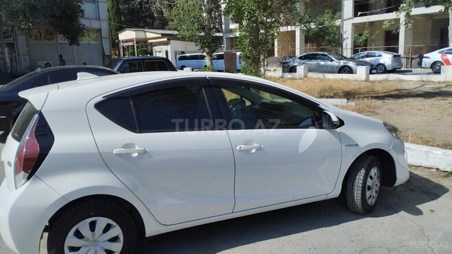 Toyota Aqua 2017, 88,000 km - 1.5 l - Bakı
