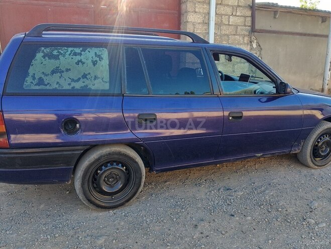 Opel Astra 1994, 156,699 km - 1.6 l - Gəncə