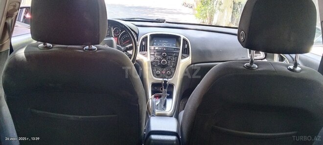 Opel Astra 2013, 161,500 km - 1.4 л - Bakı