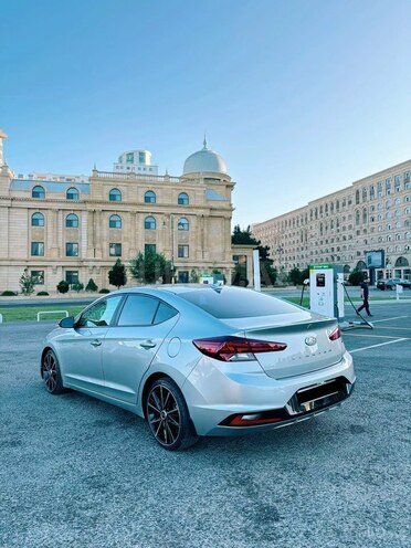 Hyundai Elantra 2020, 77,249 km - 2.0 l - Bakı