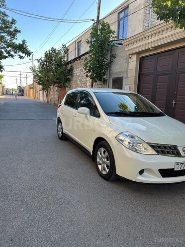 Nissan Tiida-2
