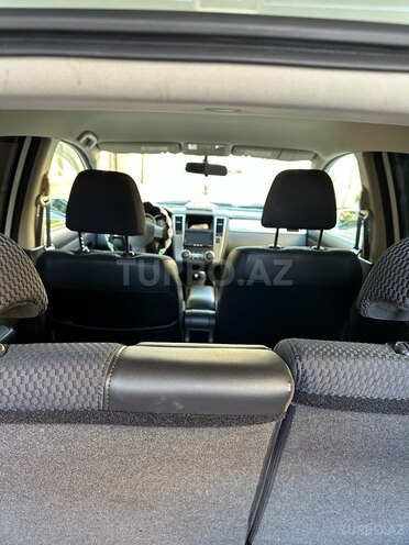 Nissan Tiida-8