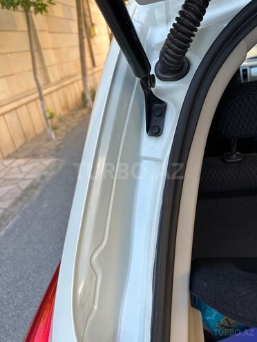 Nissan Tiida-11