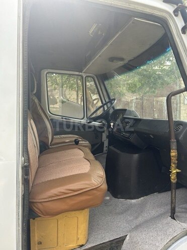 Mercedes 208 D 1991, 450,000 km - 2.3 л - Bakı