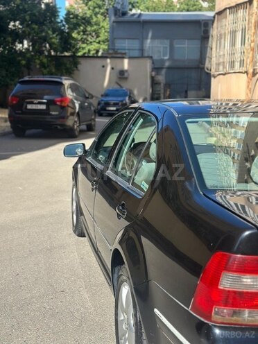 Volkswagen Jetta 2004, 263,237 km - 2.0 l - Bakı