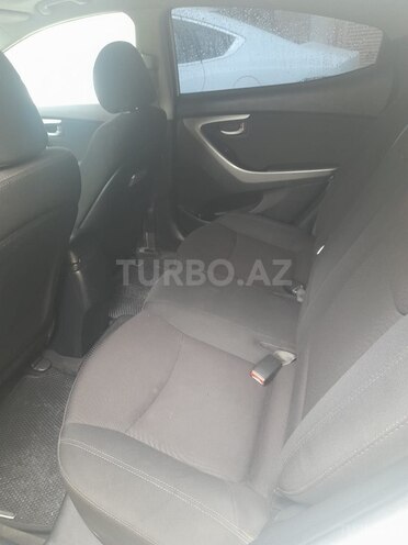 Hyundai Elantra 2015, 266,346 km - 1.8 л - Bakı