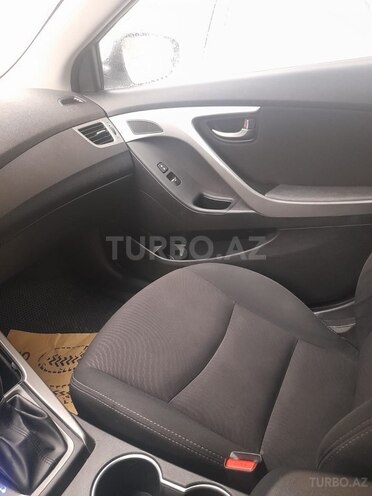 Hyundai Elantra 2015, 266,346 km - 1.8 л - Bakı
