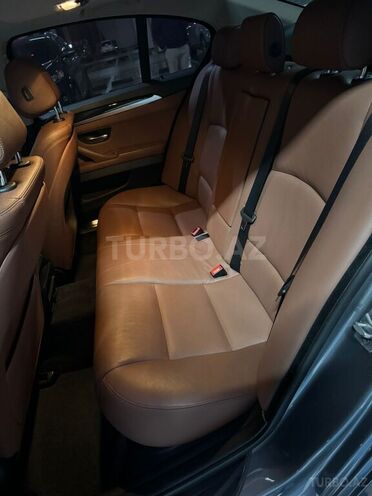 BMW 520-12