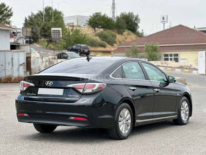 Hyundai Sonata-9