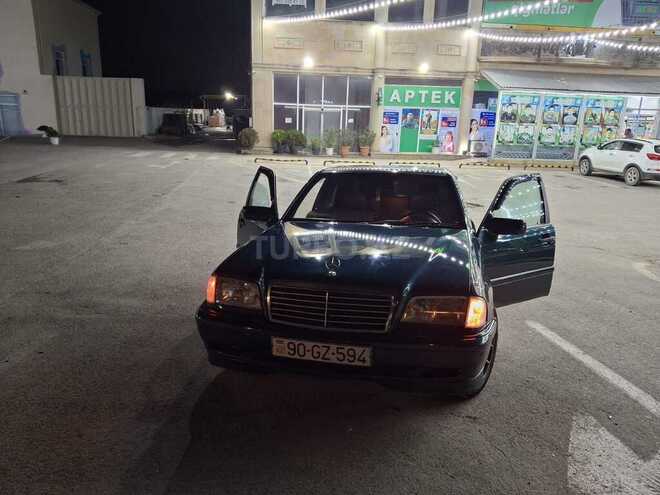 Mercedes C 240 1997, 250,000 km - 2.6 л - Füzuli