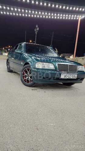 Mercedes C 240 1997, 250,000 km - 2.6 л - Füzuli