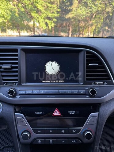 Hyundai Avante 2016, 257,000 km - 1.6 l - Bakı