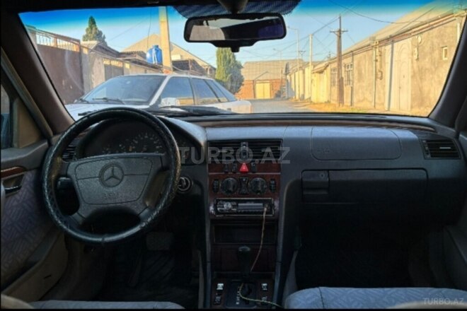Mercedes C 250 d 1996, 575,698 km - 2.5 l - Gəncə