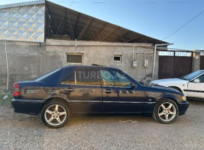 Mercedes C 250 d 1996, 575,698 km - 2.5 l - Gəncə