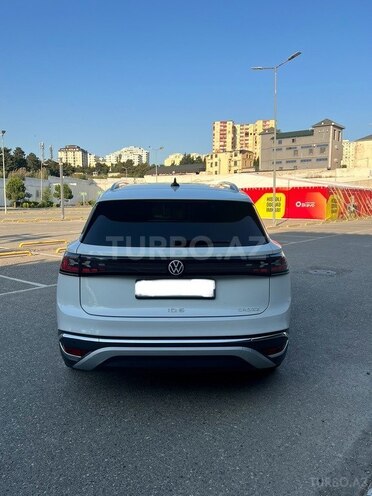 Volkswagen ID.6 Crozz-4