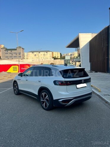 Volkswagen ID.6 Crozz-3