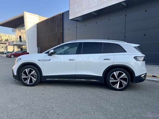 Volkswagen ID.6 Crozz-2