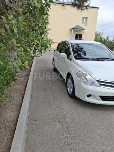 Nissan Tiida 2011, 109,000 km - 1.5 l - Naftalan