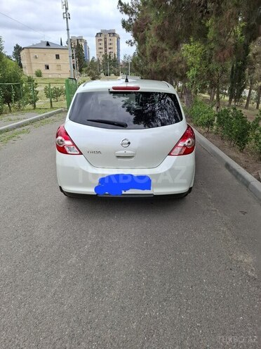 Nissan Tiida 2011, 109,000 km - 1.5 l - Naftalan