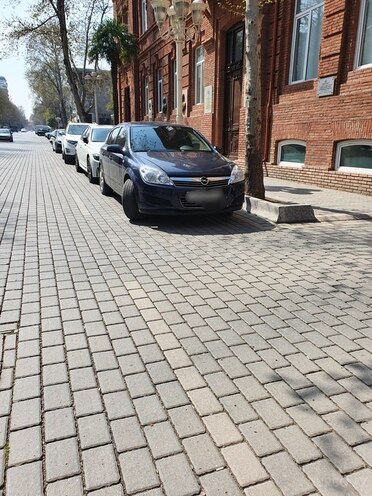Opel Astra 2009, 241,000 km - 1.4 l - Şəmkir