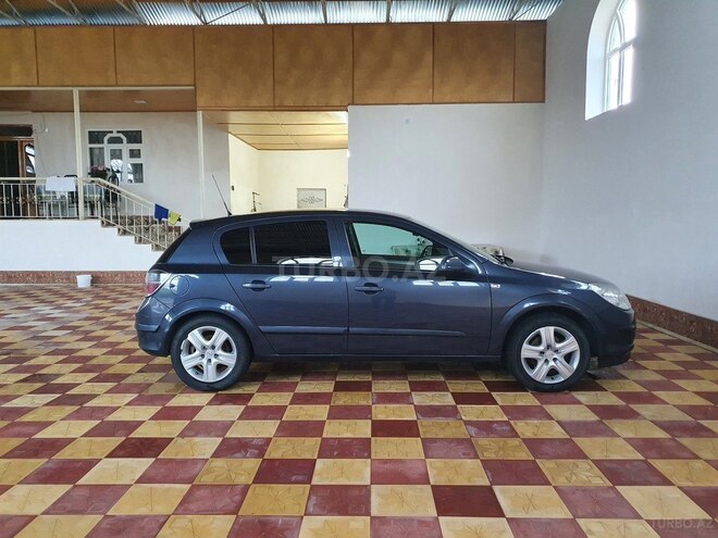 Opel Astra 2009, 241,000 km - 1.4 l - Şəmkir