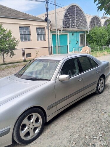 Mercedes E 280 2001, 396,000 km - 2.8 l - Gəncə
