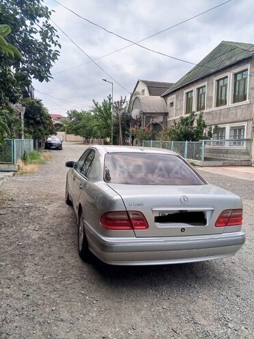Mercedes E 280 2001, 396,000 km - 2.8 l - Gəncə