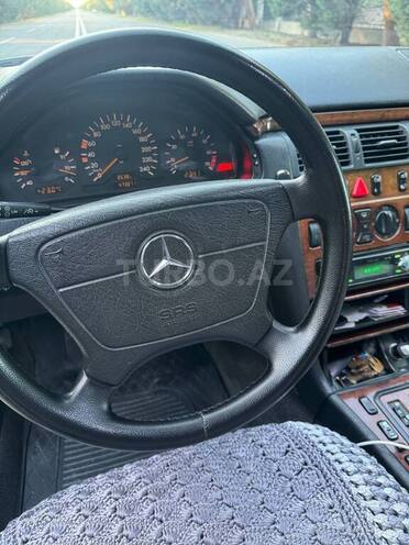 Mercedes E 200 1999, 470,000 km - 2.0 l - Gəncə
