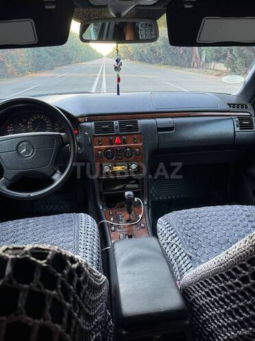 Mercedes E 200 1999, 470,000 km - 2.0 l - Gəncə