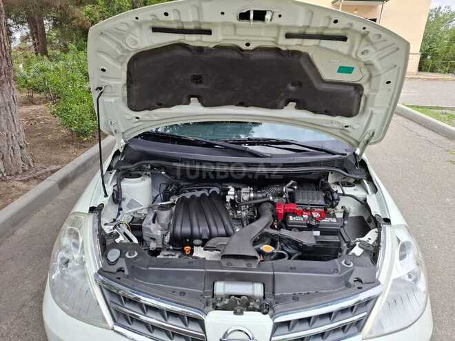 Nissan Tiida 2011, 110,000 km - 1.5 l - Naftalan