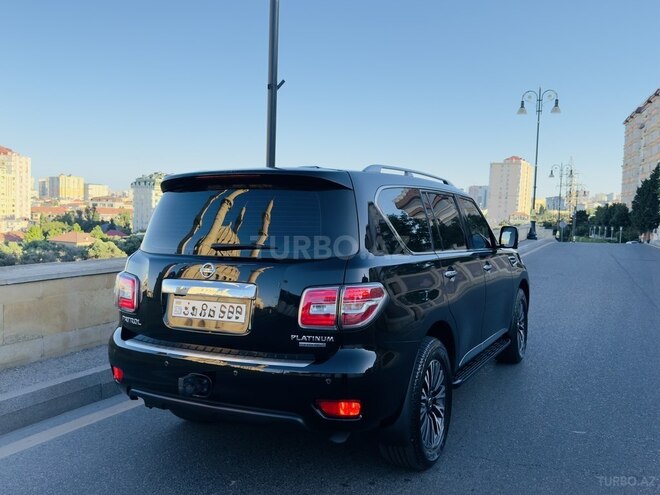 Nissan Patrol 2017, 124,000 km - 5.6 л - Bakı
