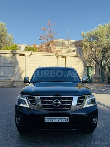 Nissan Patrol 2017, 124,000 km - 5.6 л - Bakı