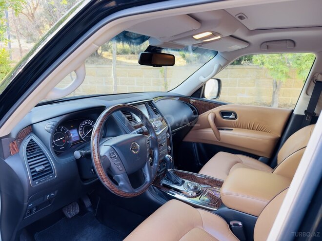 Nissan Patrol 2017, 124,000 km - 5.6 л - Bakı