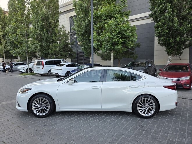 Lexus ES 250 2019, 95,000 km - 2.5 л - Bakı