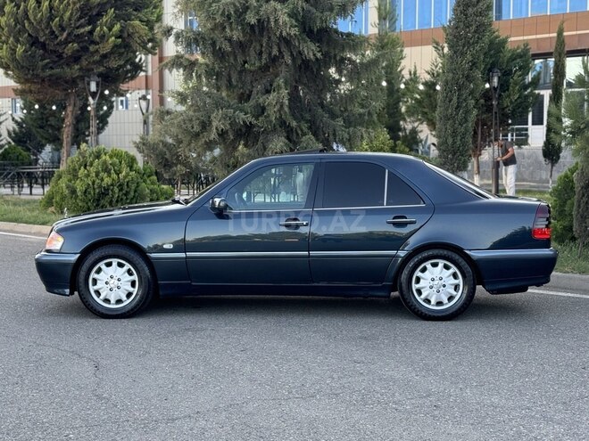 Mercedes C 230 2000, 362,000 km - 2.3 л - Saatlı